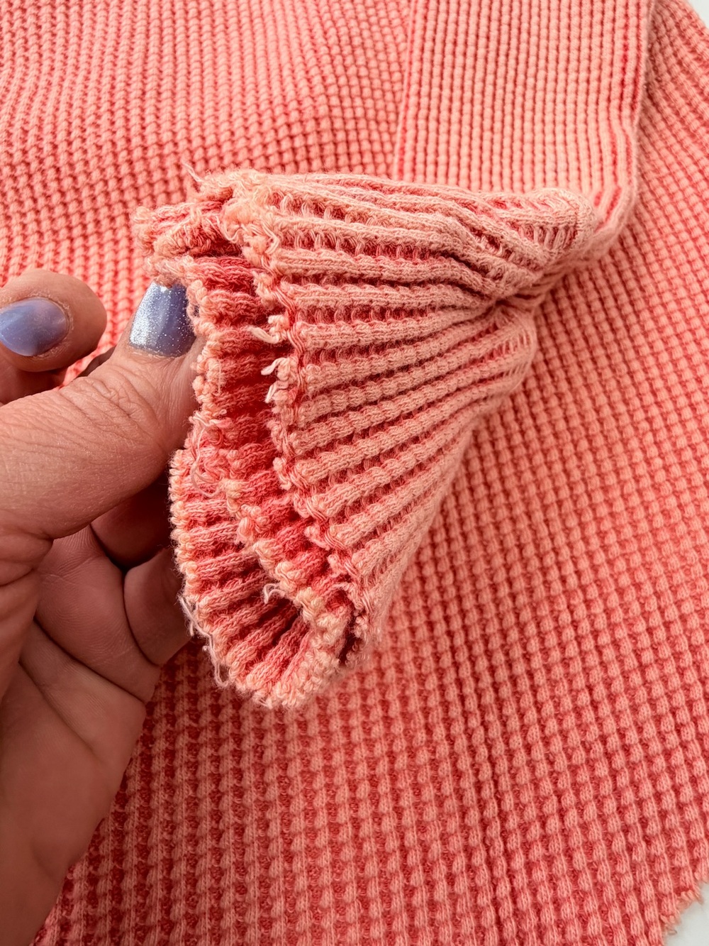 Free People One Axel Hoodie Coral Waffles Knit Oversized EUC Small S - Picture 7 of 8